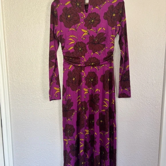 Boden Purple Ruched Jersey Midi Dress in
Regal Purple, Peony Bloom - Picture 10 of 12
